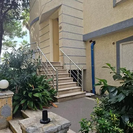 Main Seaview Durres Golem (Tirana)