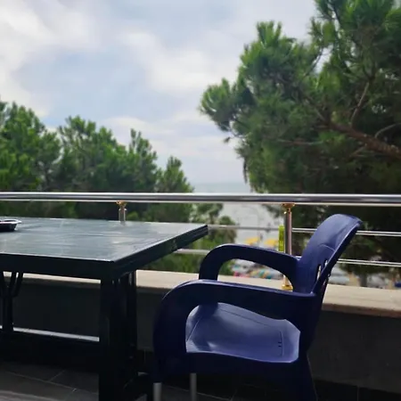 Main Seaview Durres * Golem (Tirana)