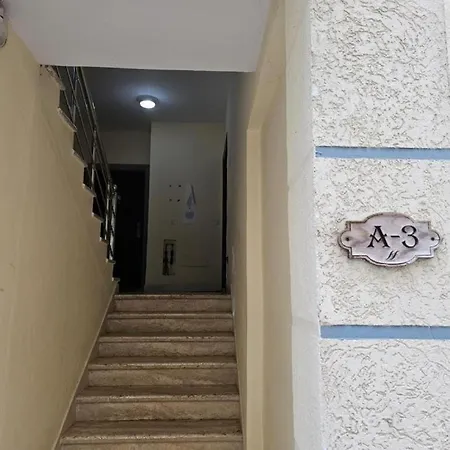 Main Seaview Durres Daire *
