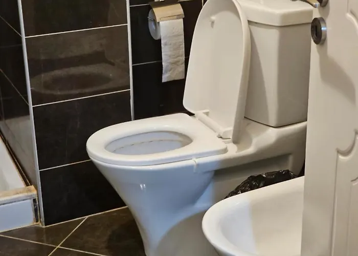 Main Seaview Durres * ゴーレム