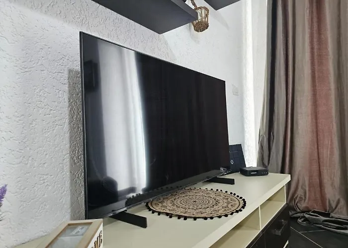 Main Seaview Durres アパート ゴーレム